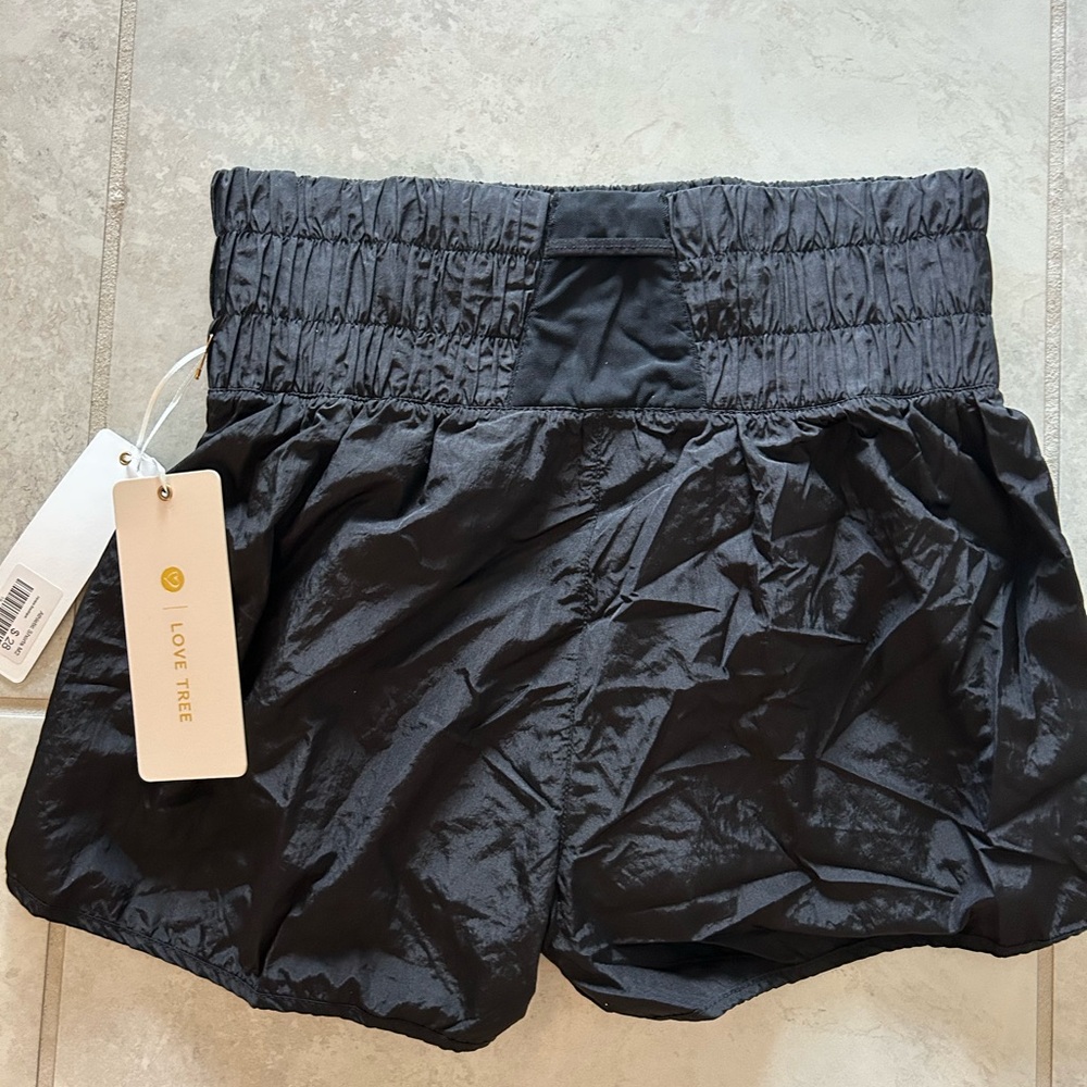 NWT Love Tree Shorts size Medium - Picture 2 of 4